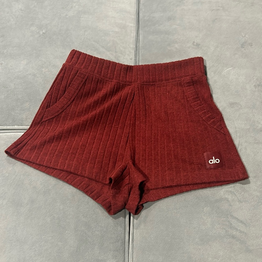 ALO Yoga Ribbed Take Comfort Shorts Cranberry Red Small